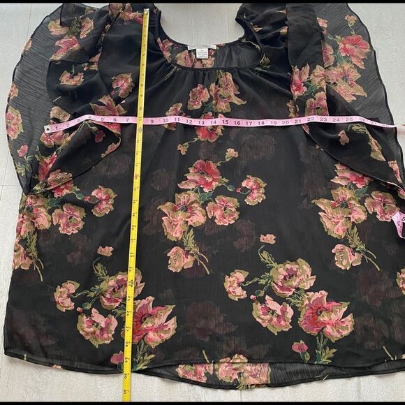 WD NY 3X Sheer Romantic Floral Flutter Sleeve Top - Picture 5 of 8